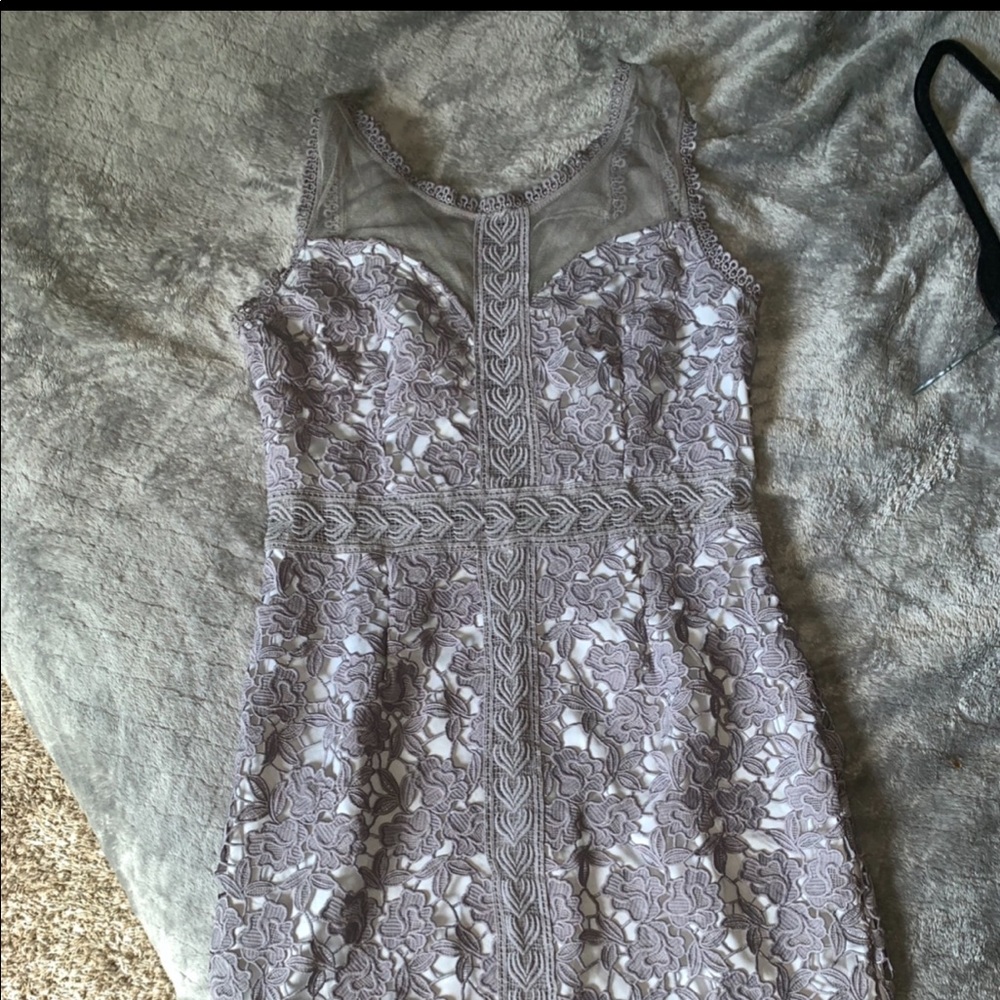 Dress - Picture 6 of 6